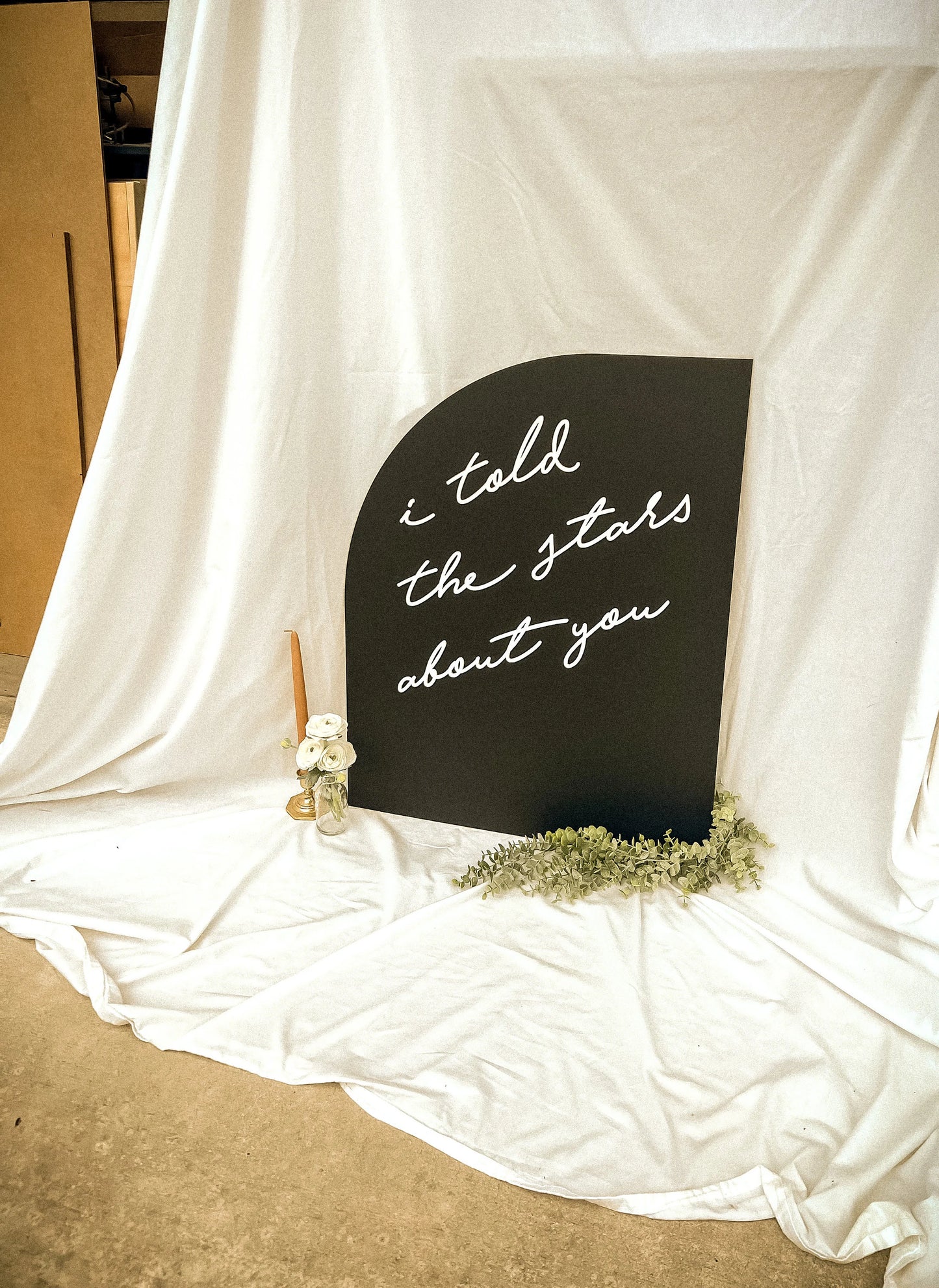 Custom Modern 3D Acrylic Wedding Sign - Half Arch